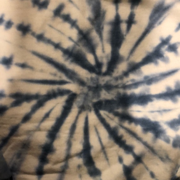 Tie Dye Sweatshirt!  Size 0/xs!  VGUC! - Picture 3 of 4